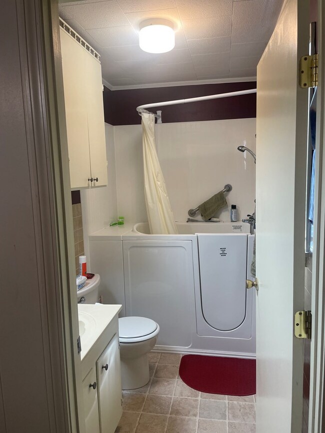 701 Lakeview Ave, McComb, MS 39648 - photo 3