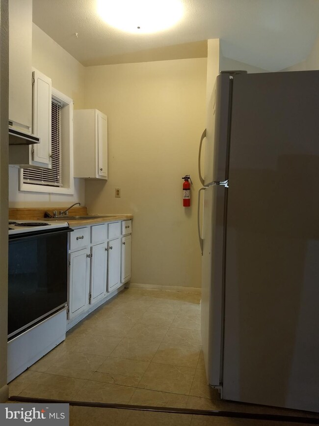 4219 York St unit 4, Harrisburg, PA 17111 - photo 6