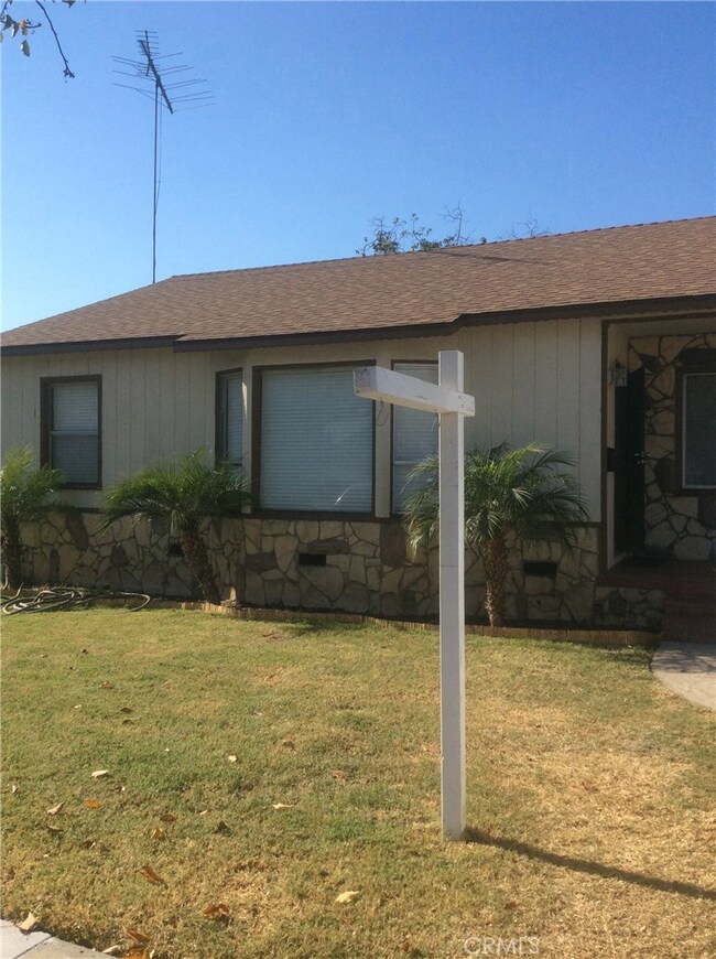 5645 Verdura Ave, Lakewood, CA 90712 - photo 3