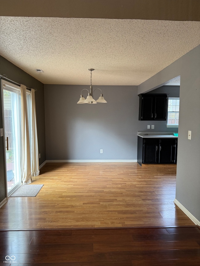 8152 Maple Stream Ln, Indianapolis, IN 46217 - photo 4