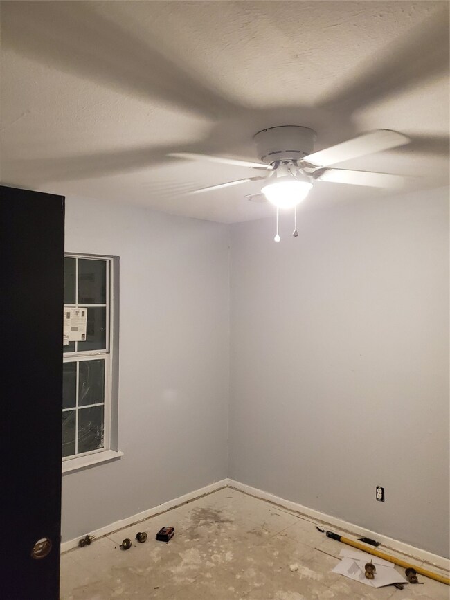 9535 Tower St, Houston, TX 77088 - photo 4