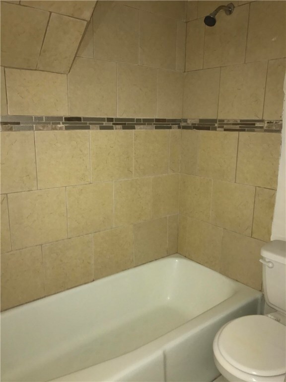 752 Social St unit 1st Rt, Woonsocket, RI 02895 - photo 6