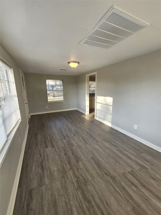 2919 Letulle Ave, Bay City, TX 77414 - photo 4