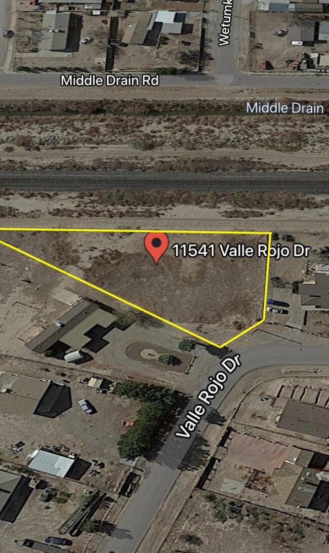 11541 Valle Rojo Dr, Socorro, TX 79927 - photo 6