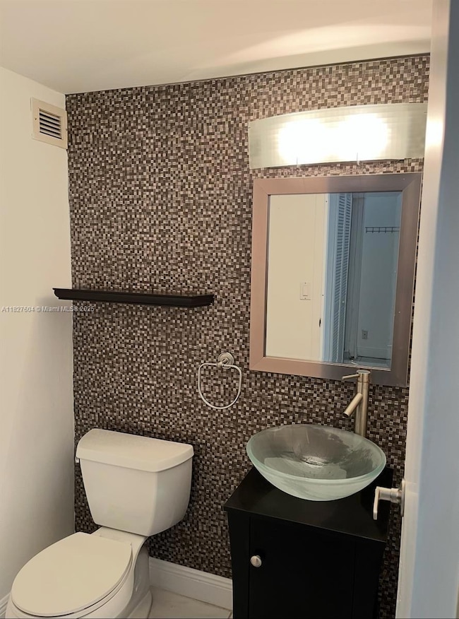 16919 N Bay Rd unit 1022, Sunny Isles Beach, FL 33160 - photo 3