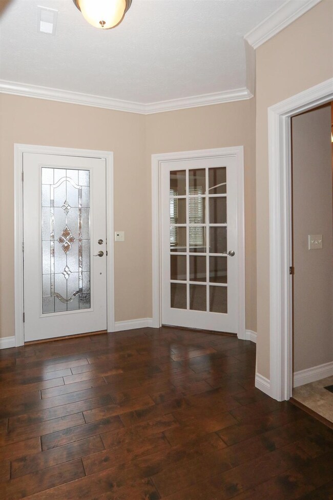 6650 Liberty Cir, West Chester, OH 45069 - photo 3