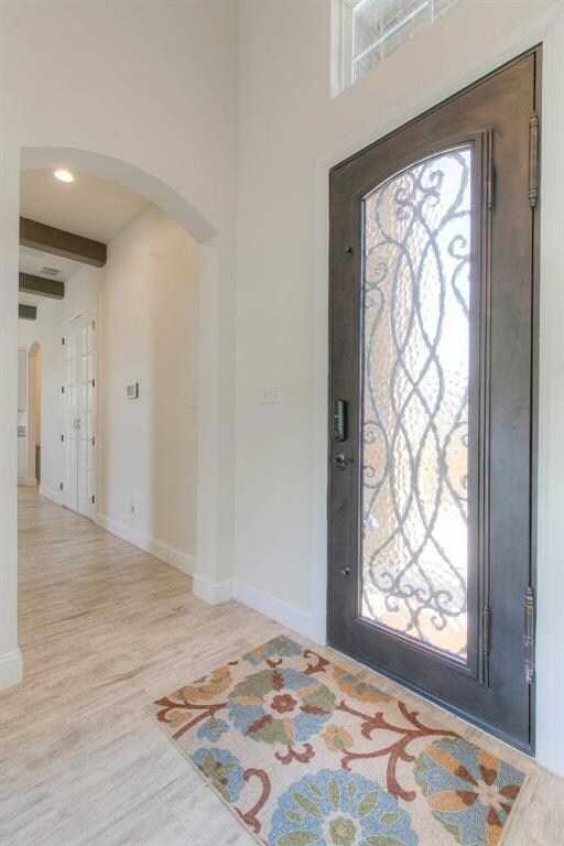 100 Maverick Ct, Granbury, TX 76049 - photo 5