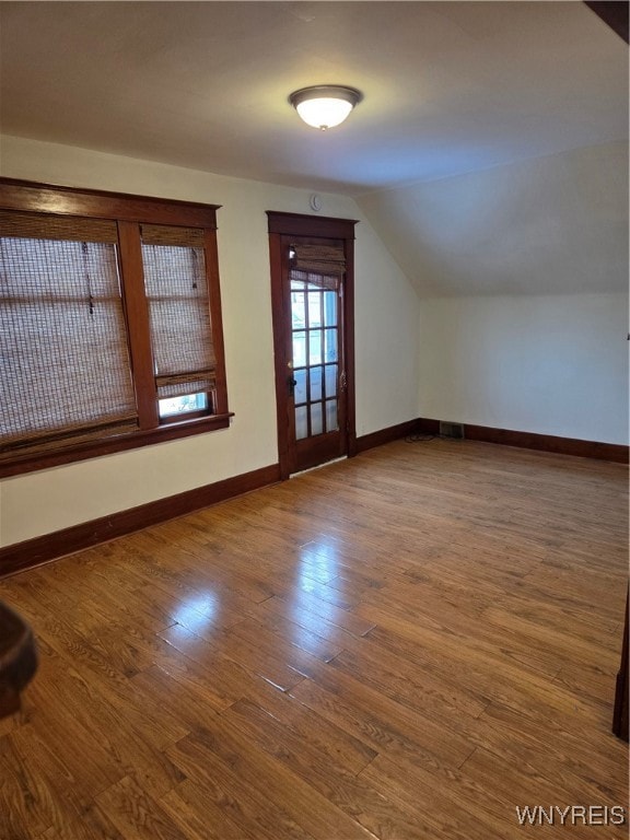 212 Newburgh Ave unit UPPER, Buffalo, NY 14215 - photo 2