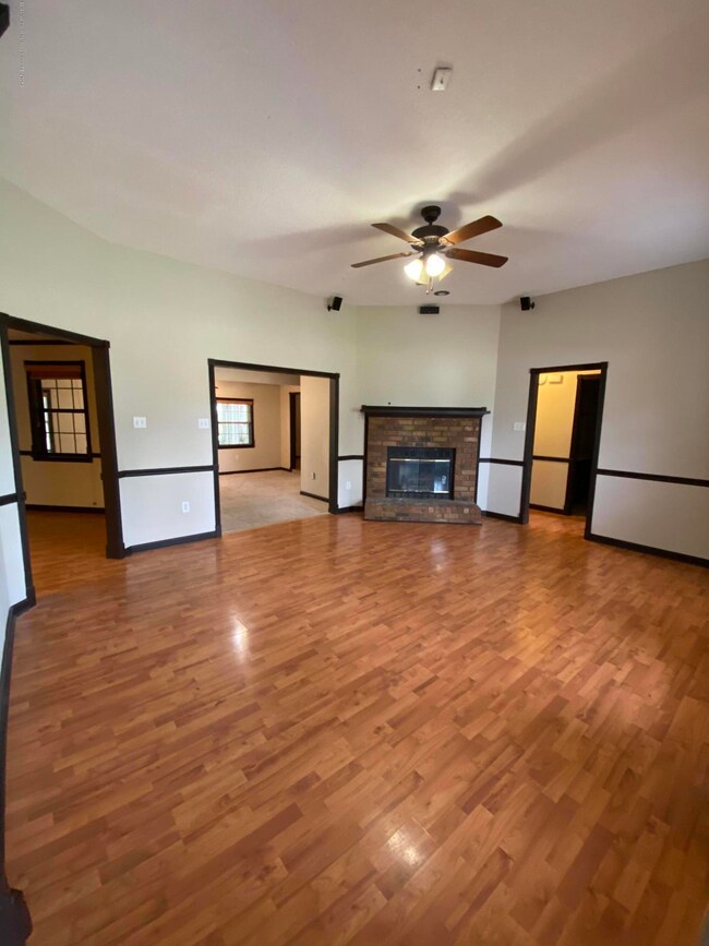 185 N Parkway St, Hernando, MS 38632 - photo 3