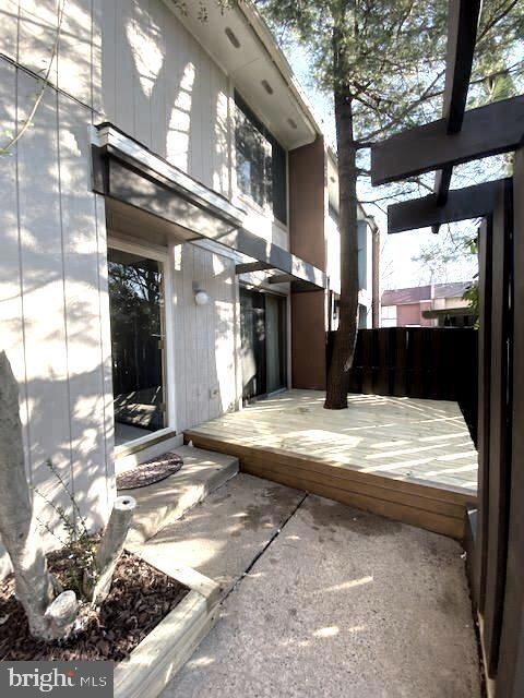 1331 Northgate Square, Reston, VA 20190 - photo 2