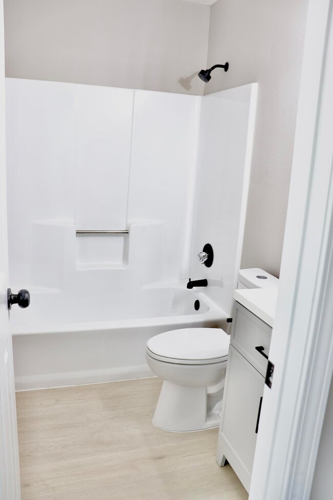 128 Stephens Lane- pic 4