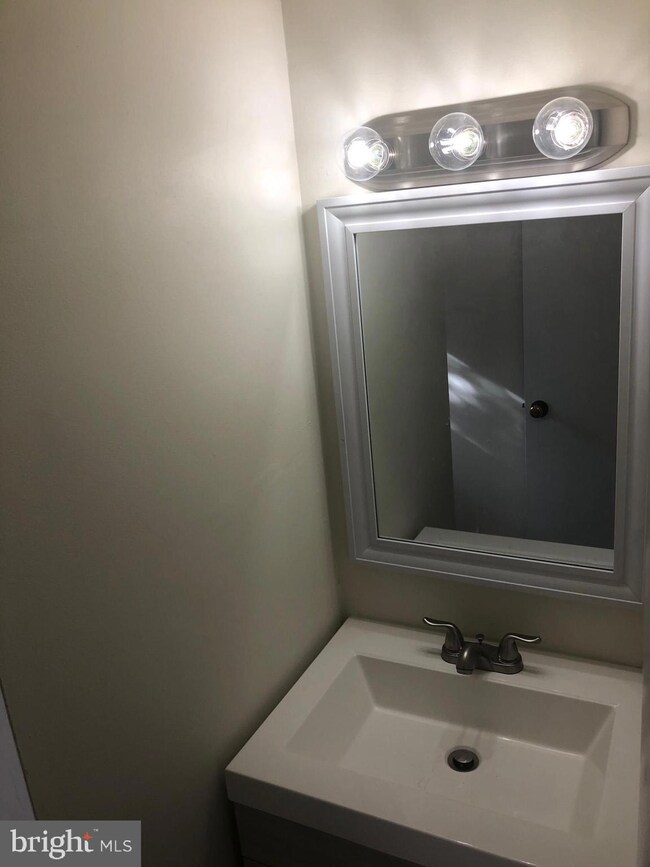 701 2A Willow St unit 2A, Lansdale, PA 19446 - photo 7