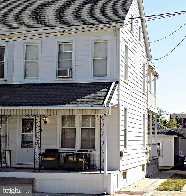 19 N Seward St, York, PA 17404 - photo 6