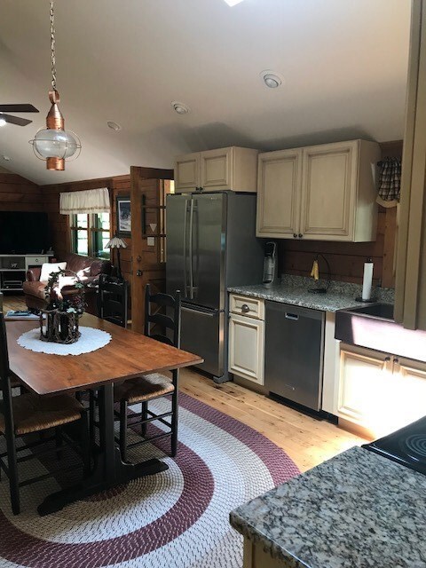 21 Perryville Rd, Rehoboth, MA 02769 - photo 5