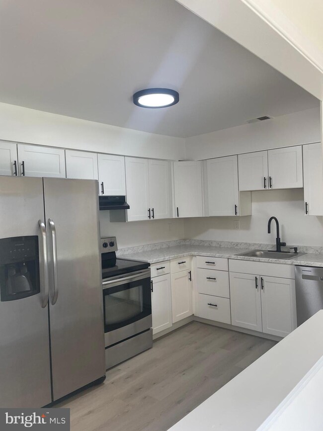 46827 S Shangri la Dr, Lexington Park, MD 20653 - photo 4