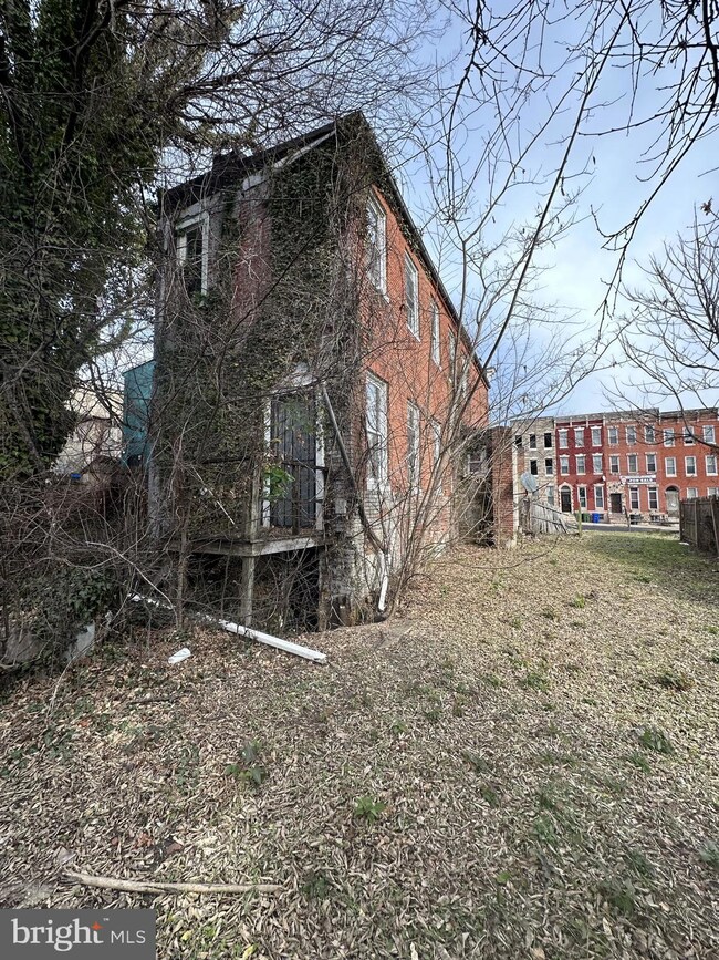 526 N Arlington Ave, Baltimore, MD 21223 - photo 3