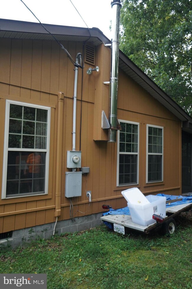 507 Puffenbarger Ln, Brandywine, WV 26802 - photo 7