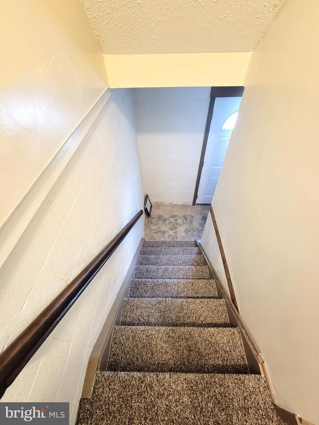 1106 E 15th St, Wilmington, DE 19802 - photo 2