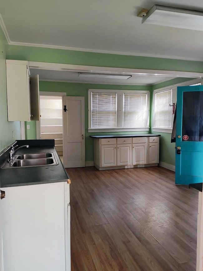 310 W 4th St, Donalsonville, GA 39845 - photo 5