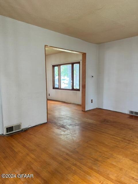 1521 N 3rd St, Grand Forks, ND 58203 - photo 4