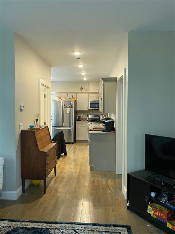 11-13 Line St unit 13, Cambridge, MA 02138 - photo 3