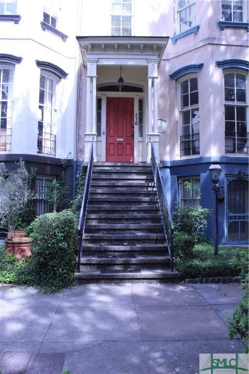 116 E Gaston St unit 3rd Floor, Savannah, GA 31401 - photo 2