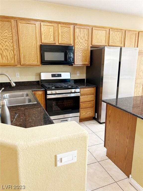 7581 Garden Galley St, Las Vegas, NV 89139 - photo 5