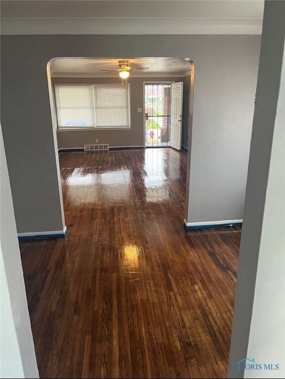 Living room & Dining room