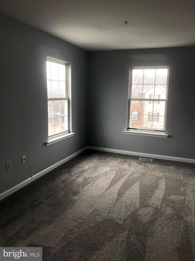 2000 Travis Point Ct, Odenton, MD 21113 - photo 5