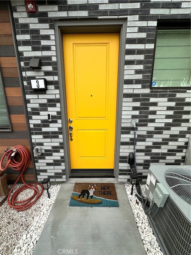 5864 Linden Ave unit 3, Long Beach, CA 90805 - photo 2