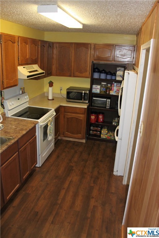 714 Debora St, Troy, TX 76579 - photo 3