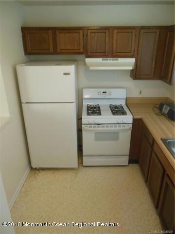 28 N Indian Valley Ct, Little Egg Harbor Township, NJ 08087 - photo 4