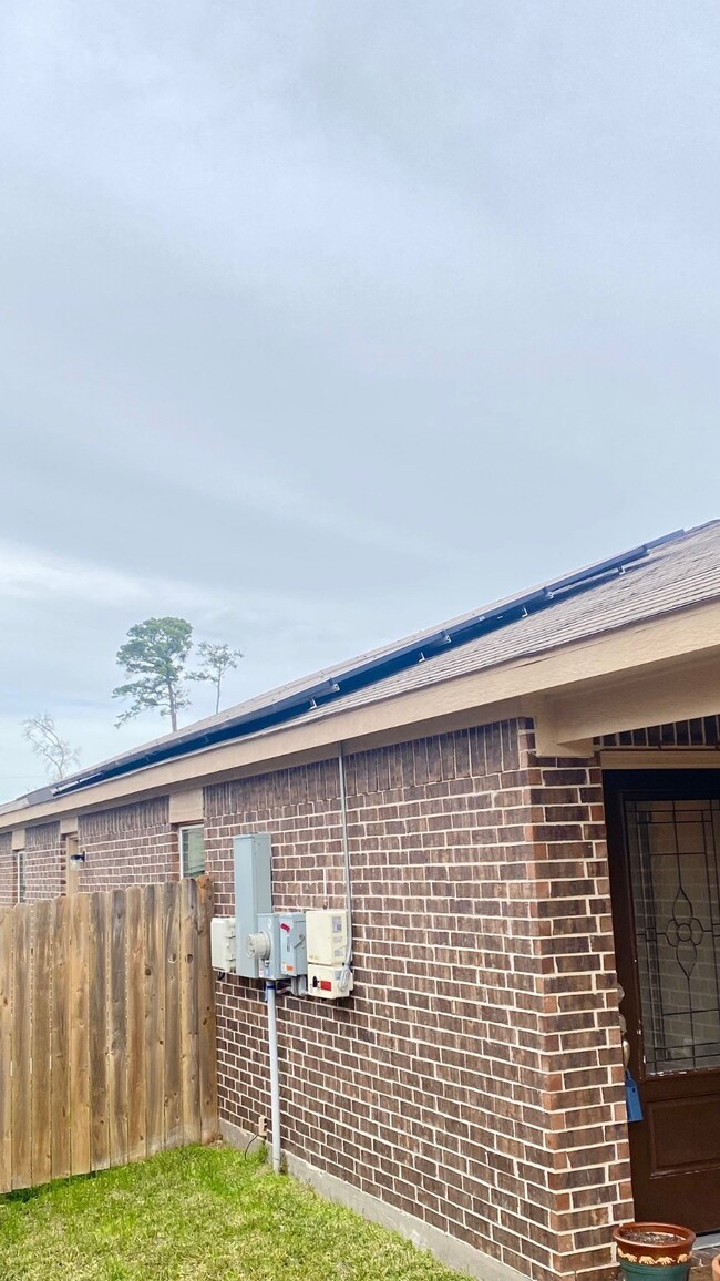 22710 Hollow Amber Dr, Hockley, TX 77447 - photo 5