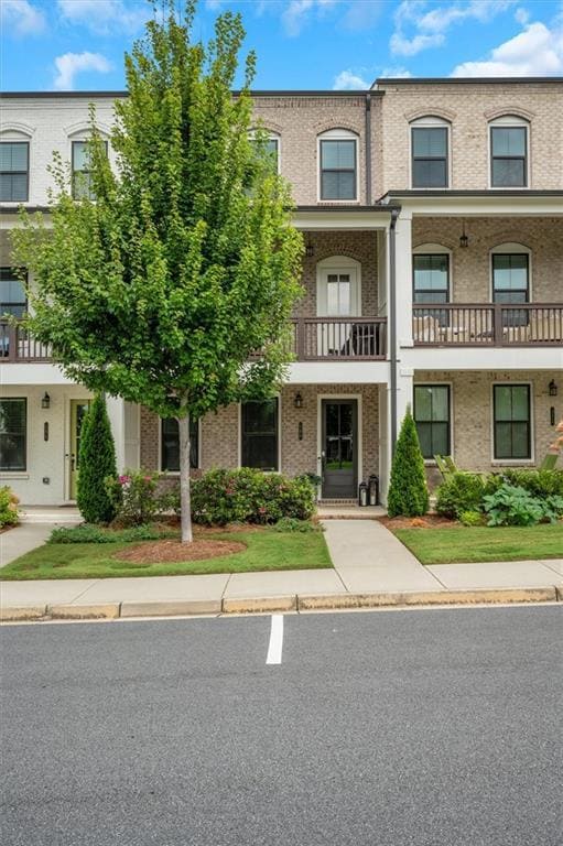 154 Harlow Cir, Roswell, GA 30076 - photo 2