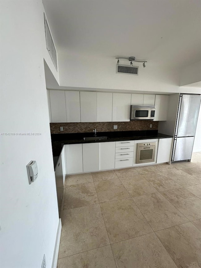 Mint at Riverfront unit 3909, Miami, FL 33130 - photo 5