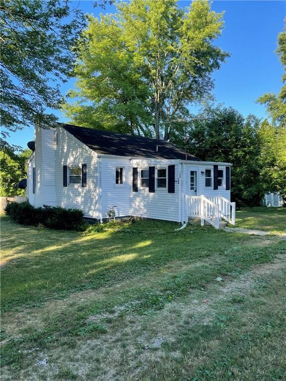 104 S Meridian St, Roachdale, IN 46172 - photo 5