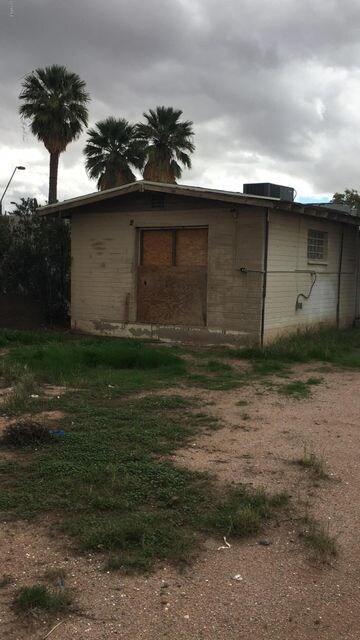 BACK OF HOUSE