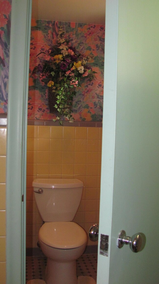 Seperate Water Closet in Master Bath