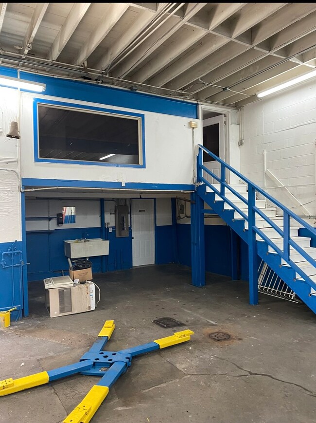 1101 Berry Rd, Houston, TX 77022 - photo 6