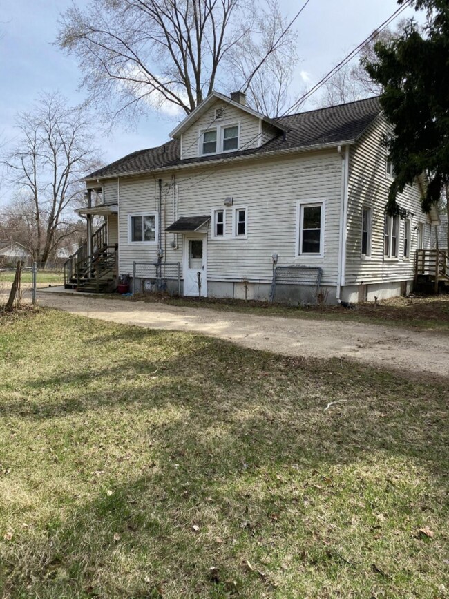 512 Church St, Wayland, MI 49348 - photo 3