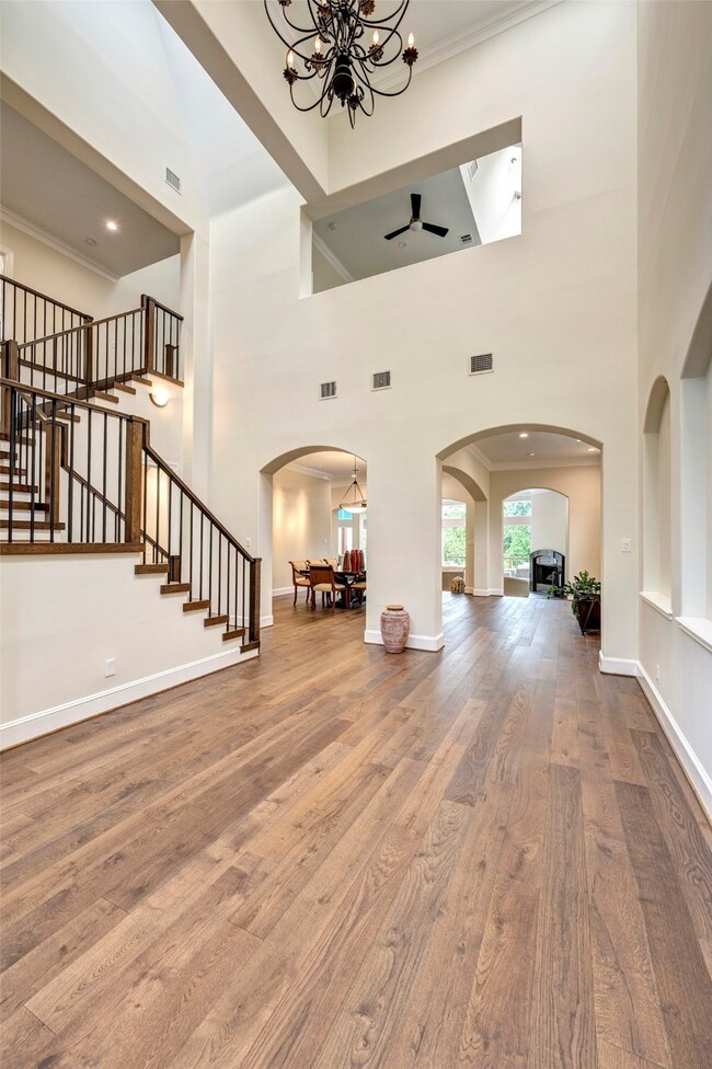 9163 Briar Forest Dr, Houston, TX 77024 - photo 5