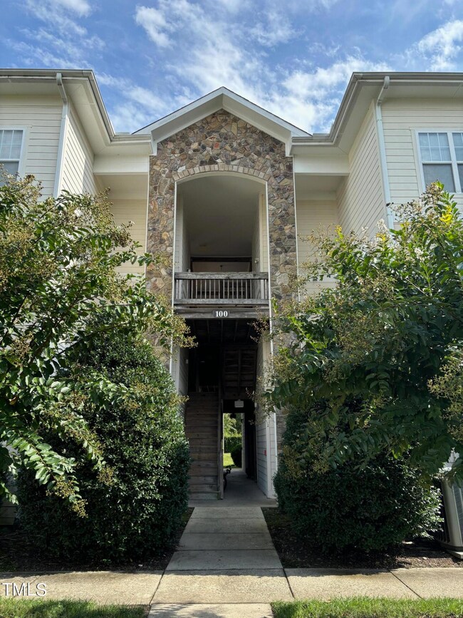 Entrance to Bldg 100