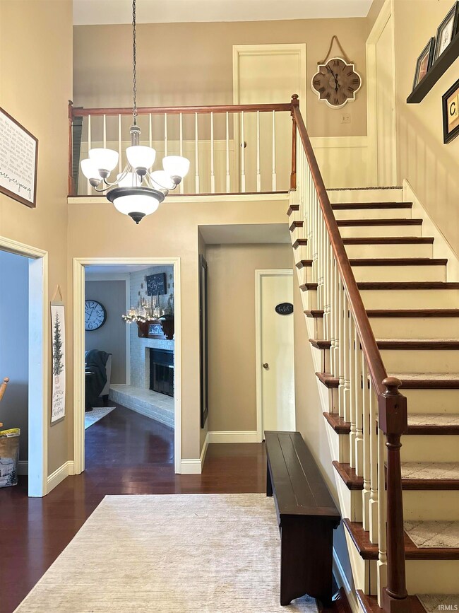 6802 Hogue Rd, Evansville, IN 47712 - photo 2