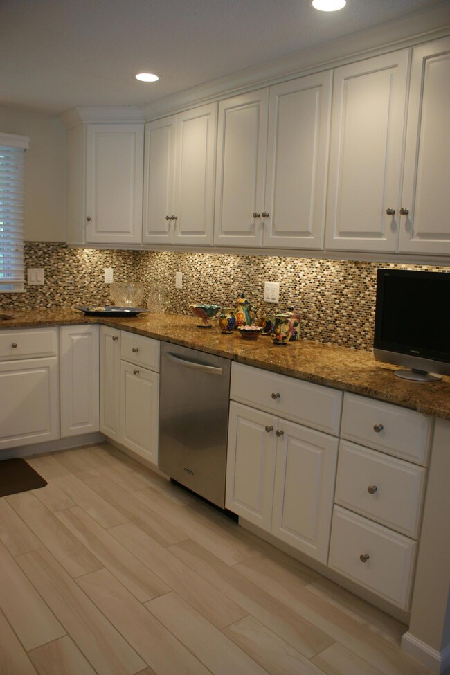 16 Thistle Cir unit 35B, Yarmouth Port, MA 02675 - photo 4