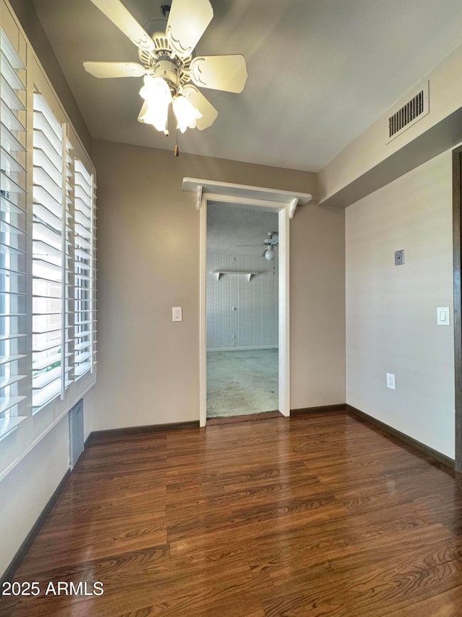 Kitchen Dining Area