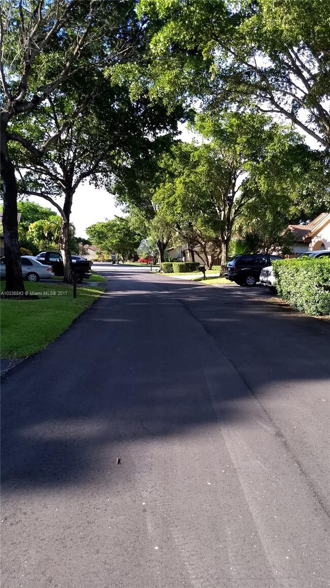 4826 SW 148th Place, Miami, FL 33185 - photo 5