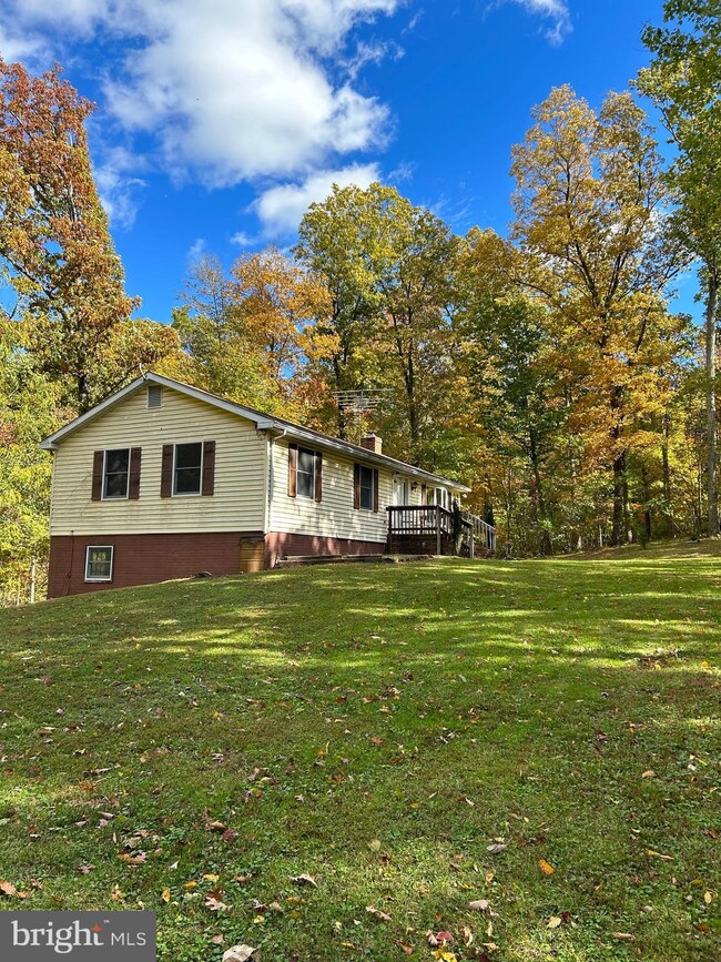 1008 Carefree Ln, Boyce, VA 22620 - photo 4