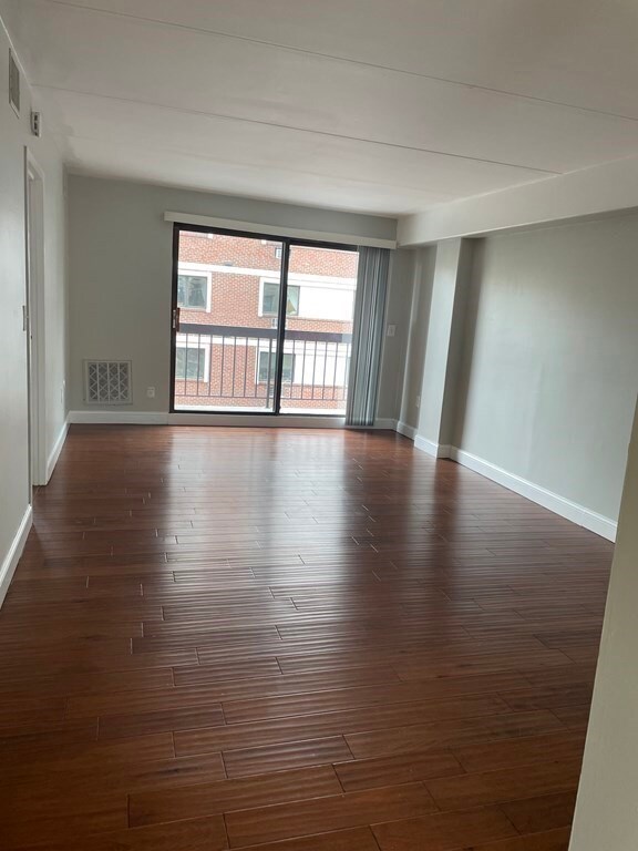 280 Harvard St unit 2C, Cambridge, MA 02139 - photo 4