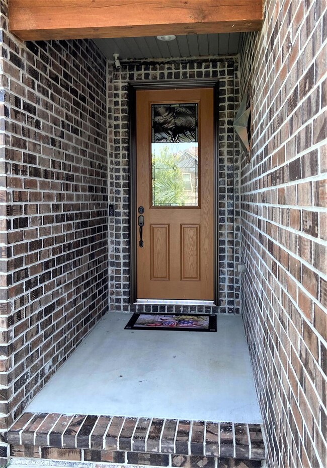 1404 S Appomattox Ave, Republic, MO 65738 - photo 3