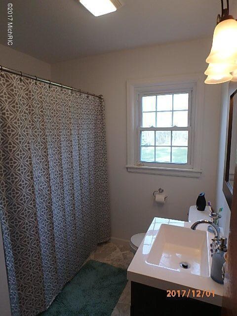 3327 E Kirby Rd, Battle Creek, MI 49017 - photo 3